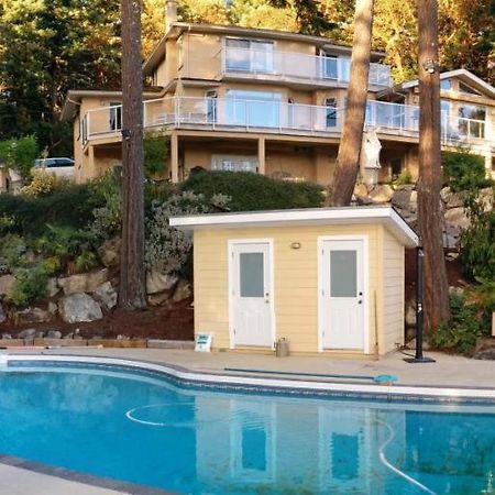 Rae Leigh Heights Bnb Saanichton Exterior photo